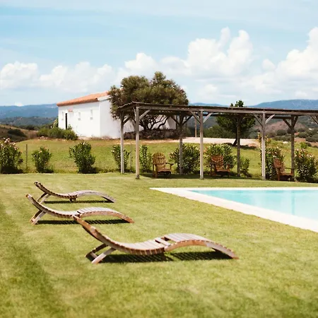 Santu Martine: With Pool