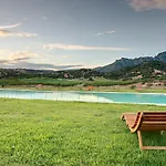 Villa Santu Martine: With Pool *