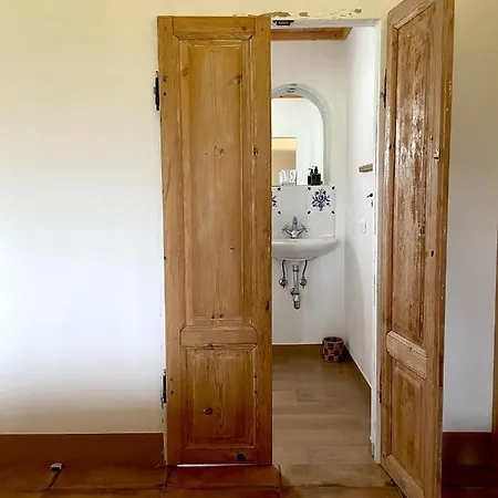 Santu Martine: With Pool