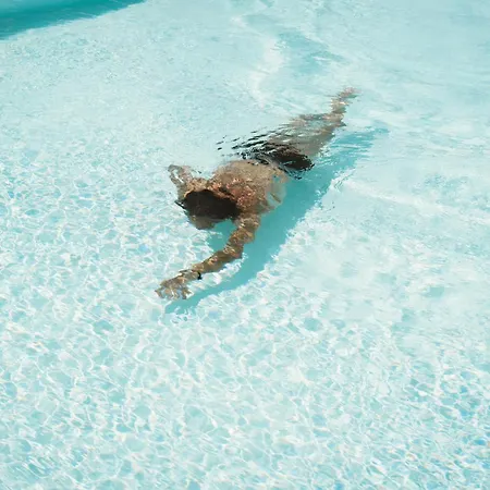 Santu Martine: With Pool