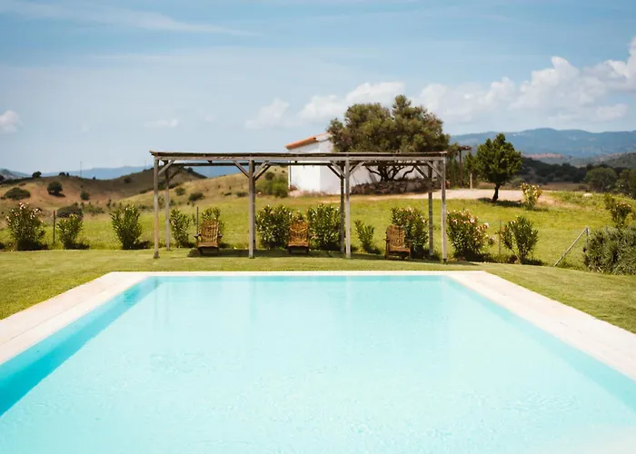 Santu Martine: With Pool